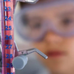 Eczacılık Eğitiminde Laboratuvar Gereksinimleri Hakkında: “Acil Büret Lütfen!"