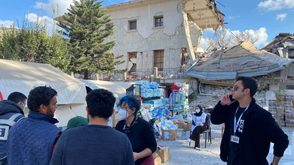 6 Şubat Depreminin 1. Yılında: Bölgeye Nasıl Gittik, İlk Günlerde Neler Yaşandı? 21 deprem8