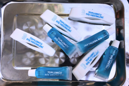 Toplumcu Bir Pratik: 6 Şubat Sonrası Gönüllü Ağız-Diş Sağlığı Hizmetleri